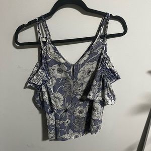 Off shoulder shirt/Blouse